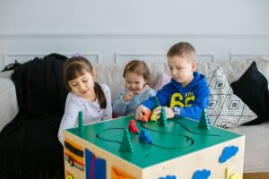 Бизикуб «Дружная семья»